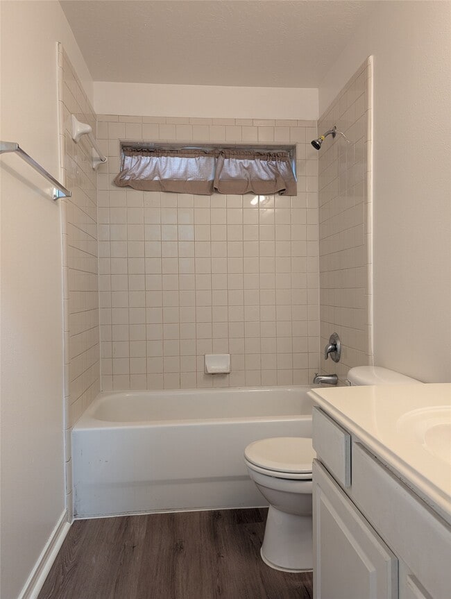 Building Photo - 5618 Savannah Woods Ln