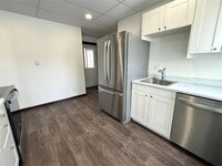 Building Photo - 752 McSorley St