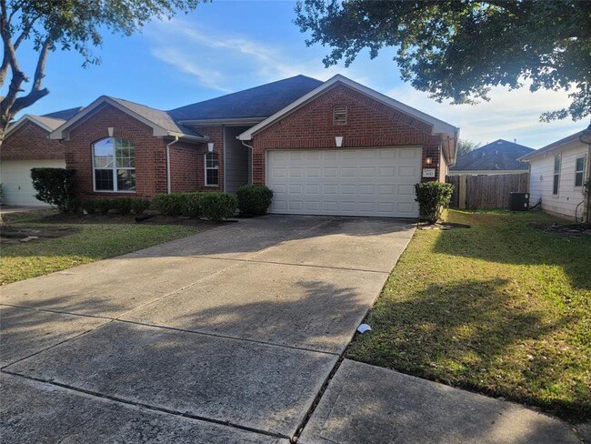 Building Photo - 3611 Elmwood Dale Dr