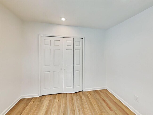 Building Photo - 515 Bigelow Ct