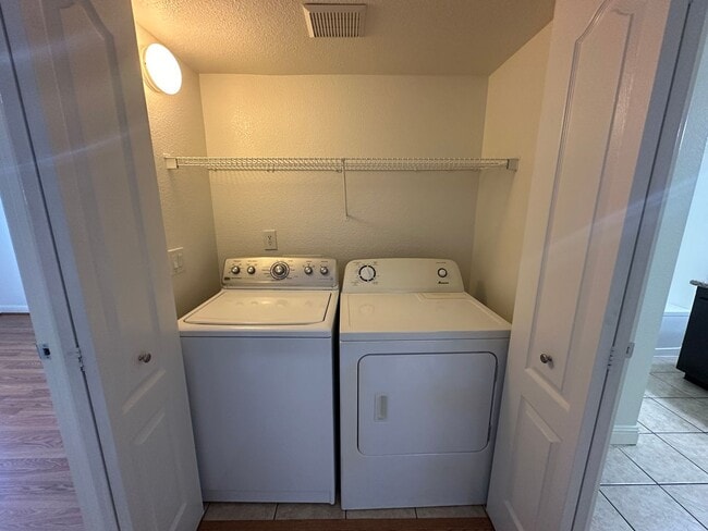 Building Photo - Hacienda 5055 #1197