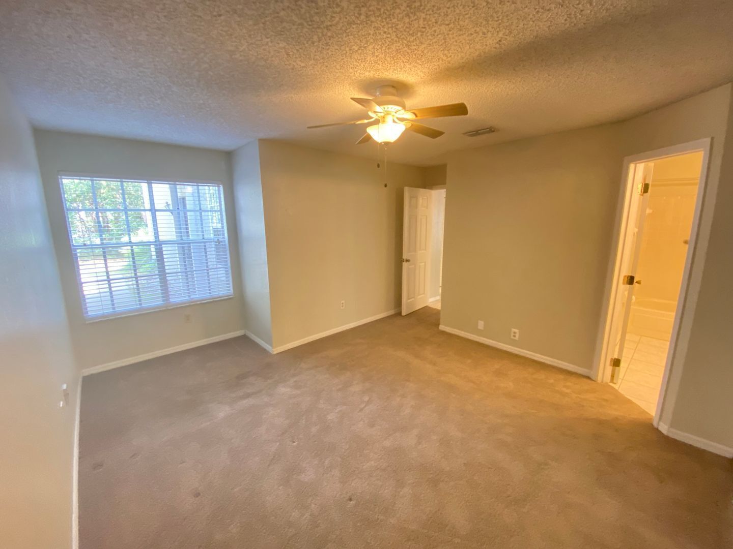 Building Photo - 1141 Exceller Ct