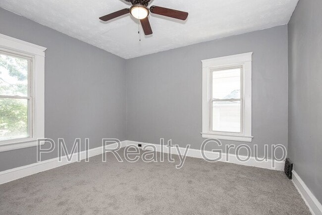 Building Photo - 12203 Castlewood Ave