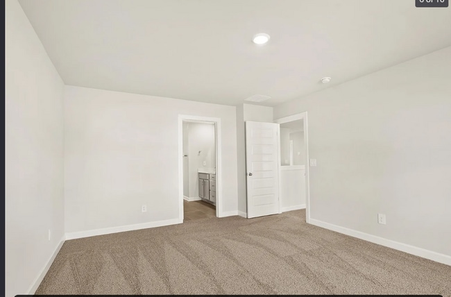 Building Photo - 569 Cozy Blf Rd