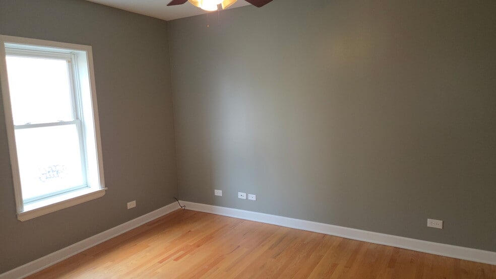 Primary bedroom - 3318 N Keystone Ave