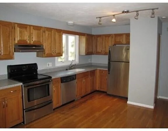 Primary Photo - 223 W 5th St