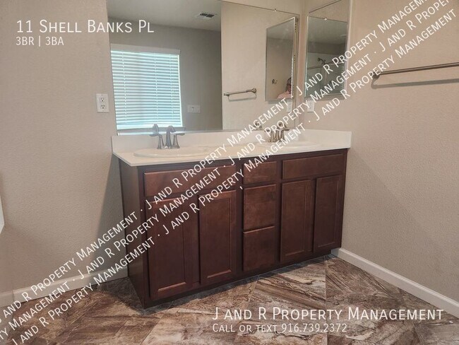 Building Photo - 11 Shell Banks Pl