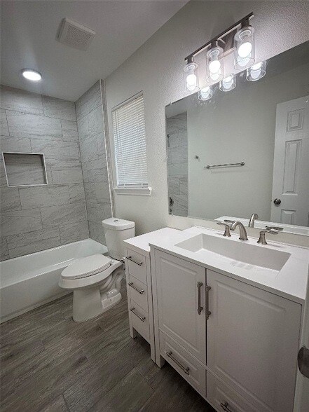 Building Photo - 18746 Mink Lake Dr