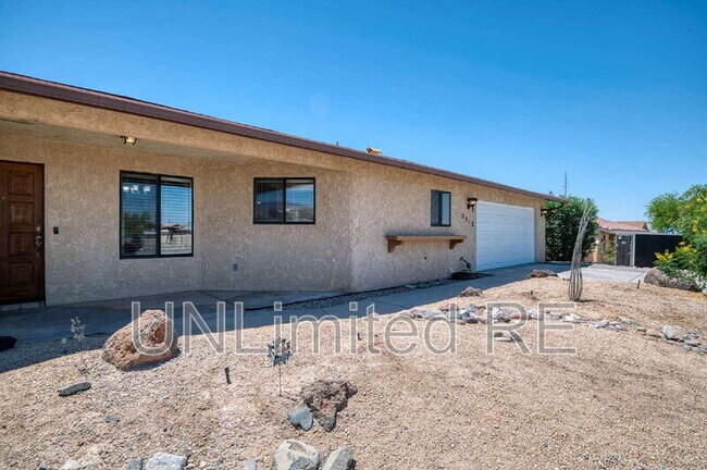 Building Photo - 2512 Cisco Dr S