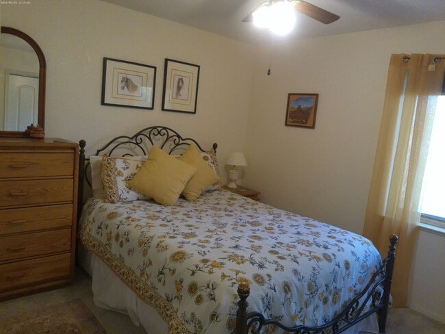 Building Photo - Entertainers Delight Beautiful Pool home Available May 12 to Sept 15, 2026