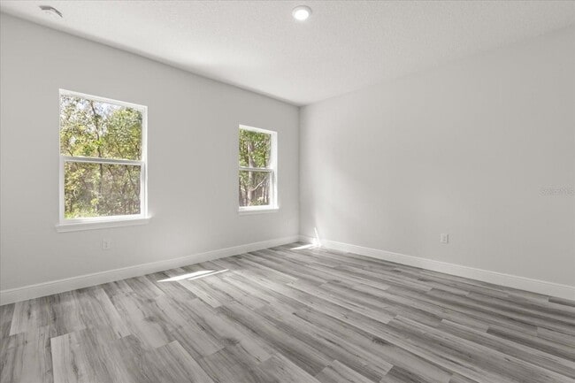 Building Photo - 6761 SW 151 Loop