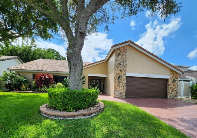 Building Photo - 7401 Corkwood Terrace