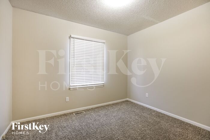 Building Photo - 6826 Willis Dr