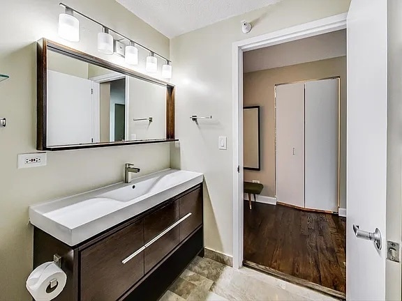 Building Photo - 2 E Erie St