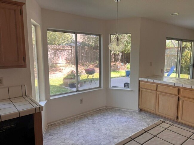 Building Photo - Exceptional Viborg Estates Home Near Downtown Solvang