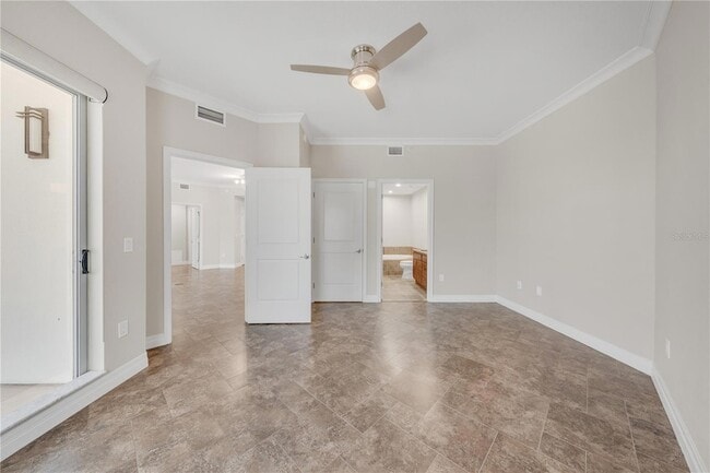 Building Photo - 449 S 12th St