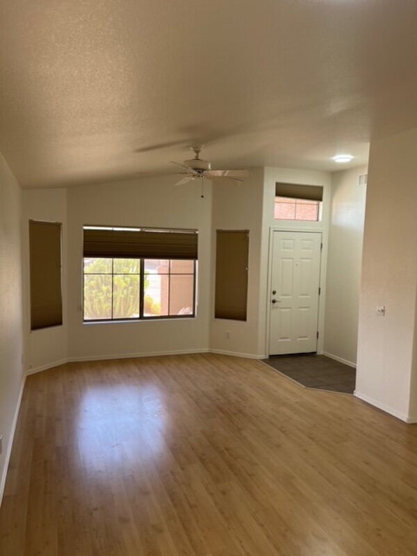 Building Photo - 8944 E Red Mountain Ln