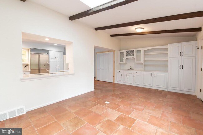 Building Photo - 50 Wistar Rd