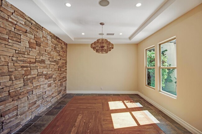 Building Photo - 81075 Giacomo Way