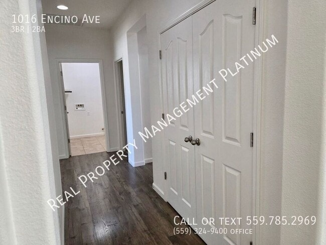 Building Photo - 1016 Encino Ave