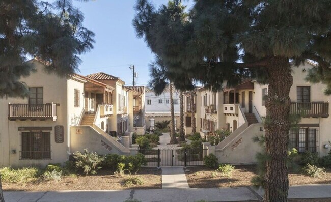 Building Photo - 4172 Leimert Blvd