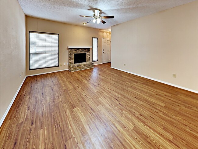 Building Photo - 5740 Martel Ave