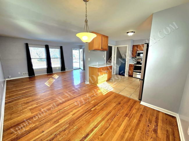 Building Photo - FANTASTIC 3 Bed 2 Bath Home in Overland pa...