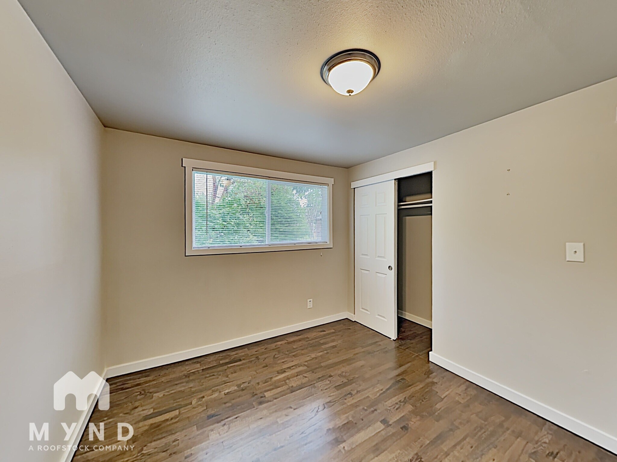 Building Photo - 30548 5th Ave SW