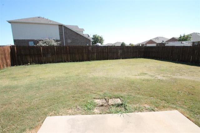 Building Photo - 2743 Hacienda Lake Dr