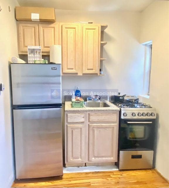 Building Photo - 936 West End Ave