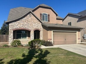 Building Photo - 4 bedroom 2 bathroom in NW Visalia coming soon!!!