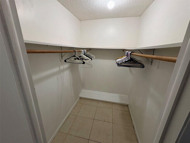 Building Photo - 8130 Sunrise Lakes Blvd