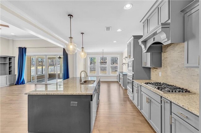 Building Photo - 212 Blue Point Pkwy