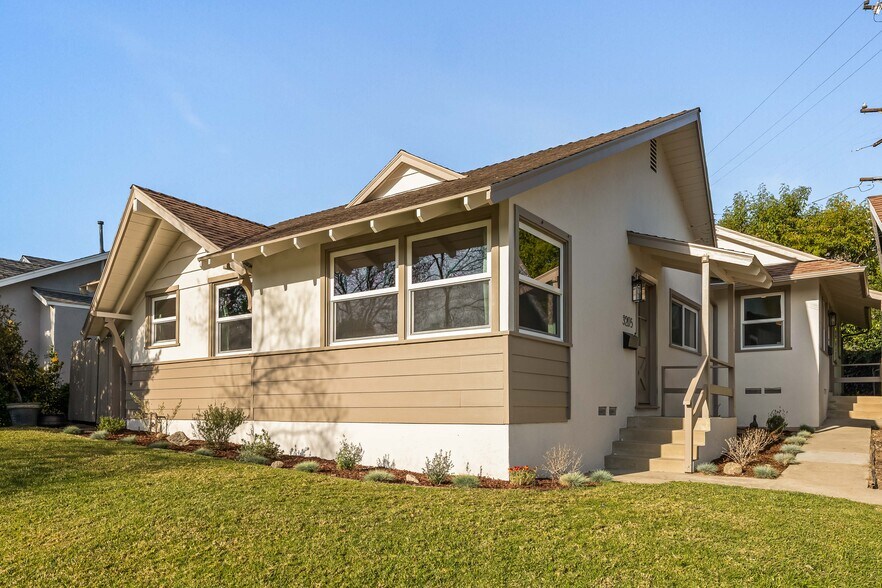 Building Photo - 3205 Fairesta St