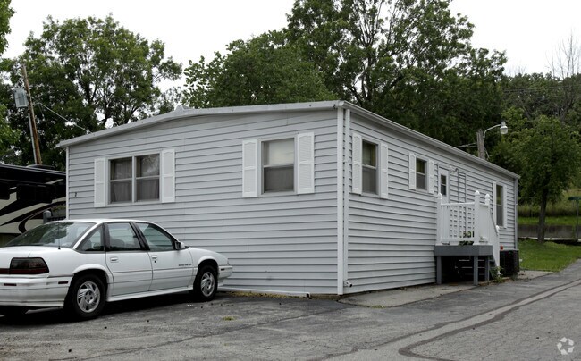 Building Photo - Belleville Mobile Home Estates