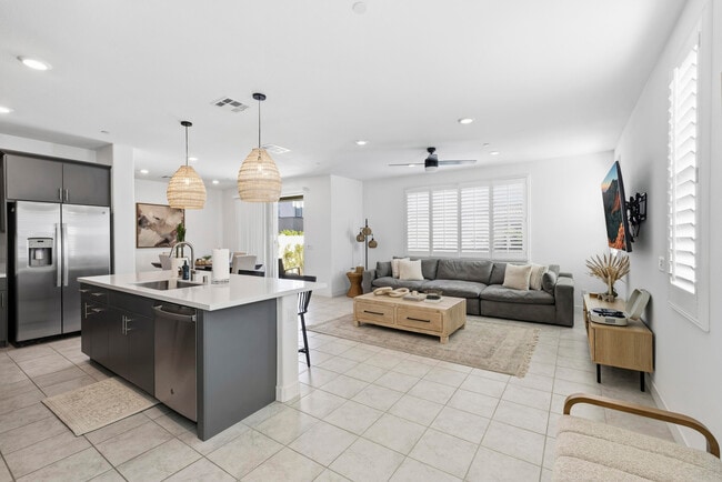 Building Photo - 76273 Cornell Wy