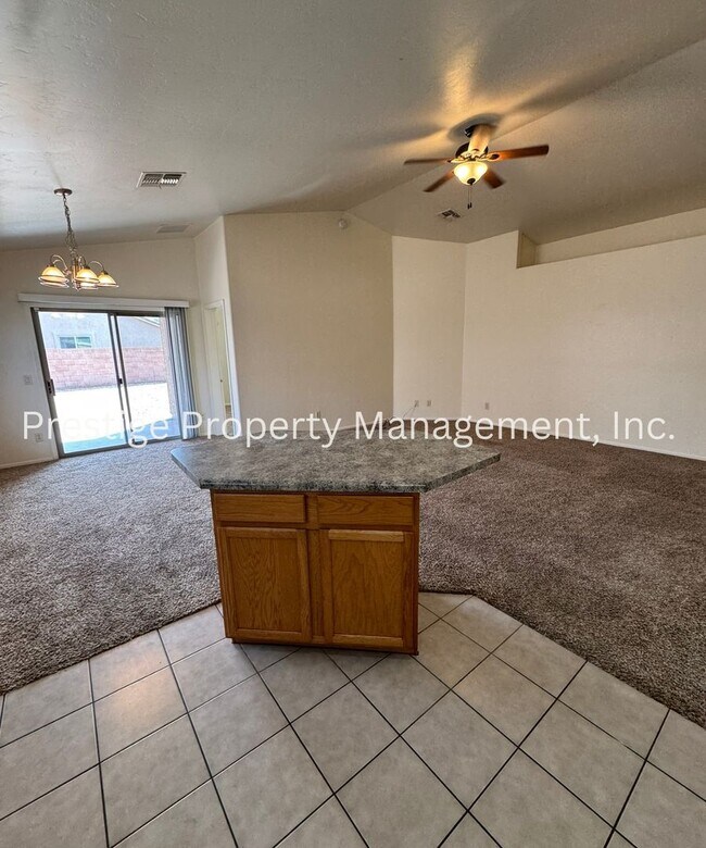 Building Photo - Charming Desirable Vail Home