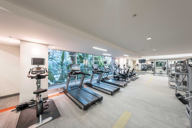 Building Photo - 1234 Wilshire Blvd