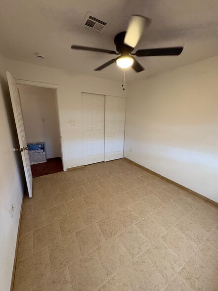 Building Photo - 574 Bernal Dr