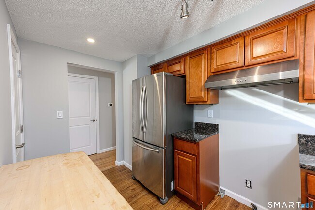 Building Photo - 49 Kimberly Cir