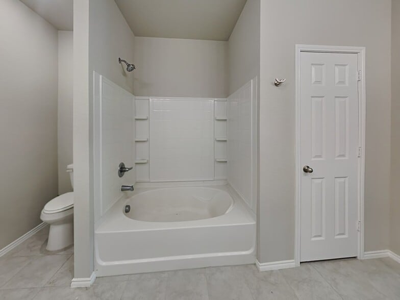 Building Photo - 6261 Outrigger Rd