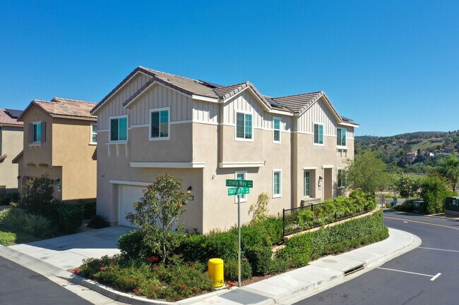 Building Photo - 5605 Estrella Wy