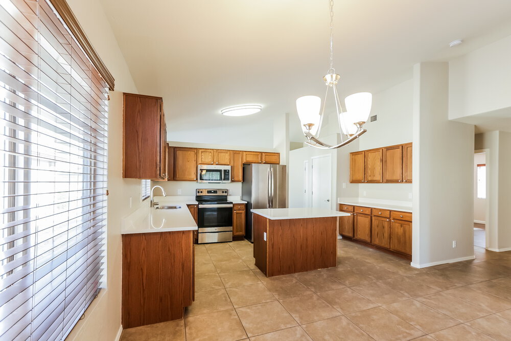 Building Photo - 2829 W Grenadine Rd