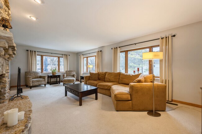 Living Room - 316 Iroquois Ave