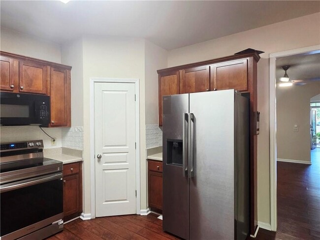 Building Photo - 3588 McClaren Way