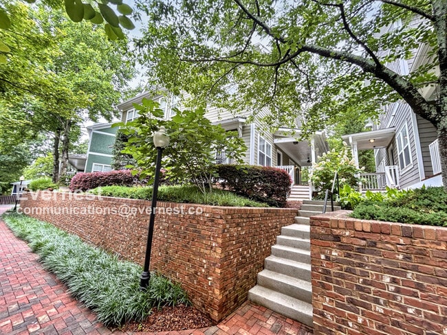 Building Photo - 280 Carlyle Park Dr