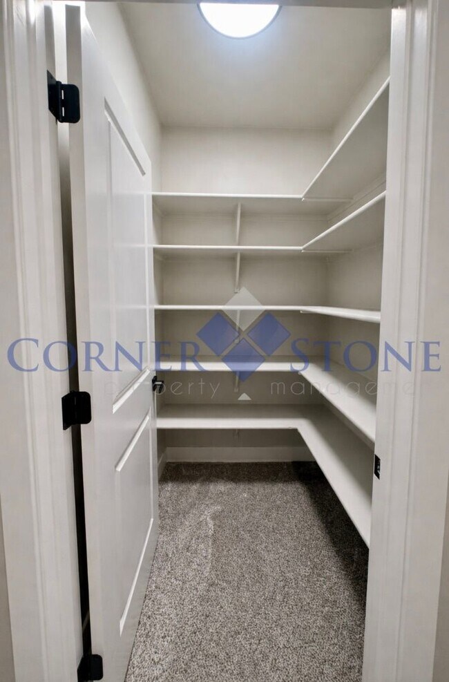 Building Photo - Brand New Duplex in Meridian!