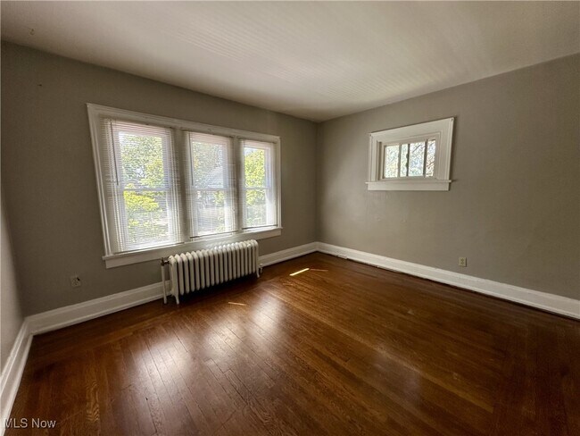 Building Photo - 163 S Portage Path
