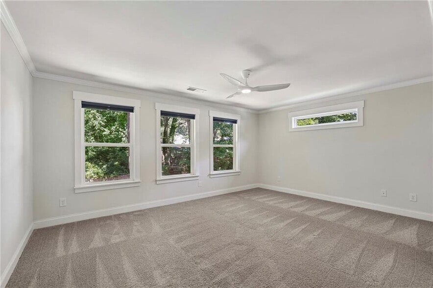 Building Photo - 875 Beryl St SW