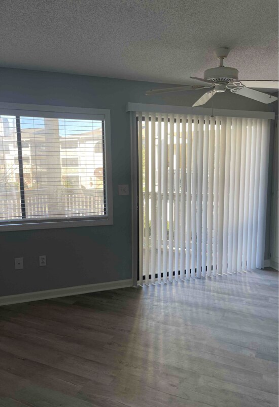Building Photo - 4222 Pinehurst Cir